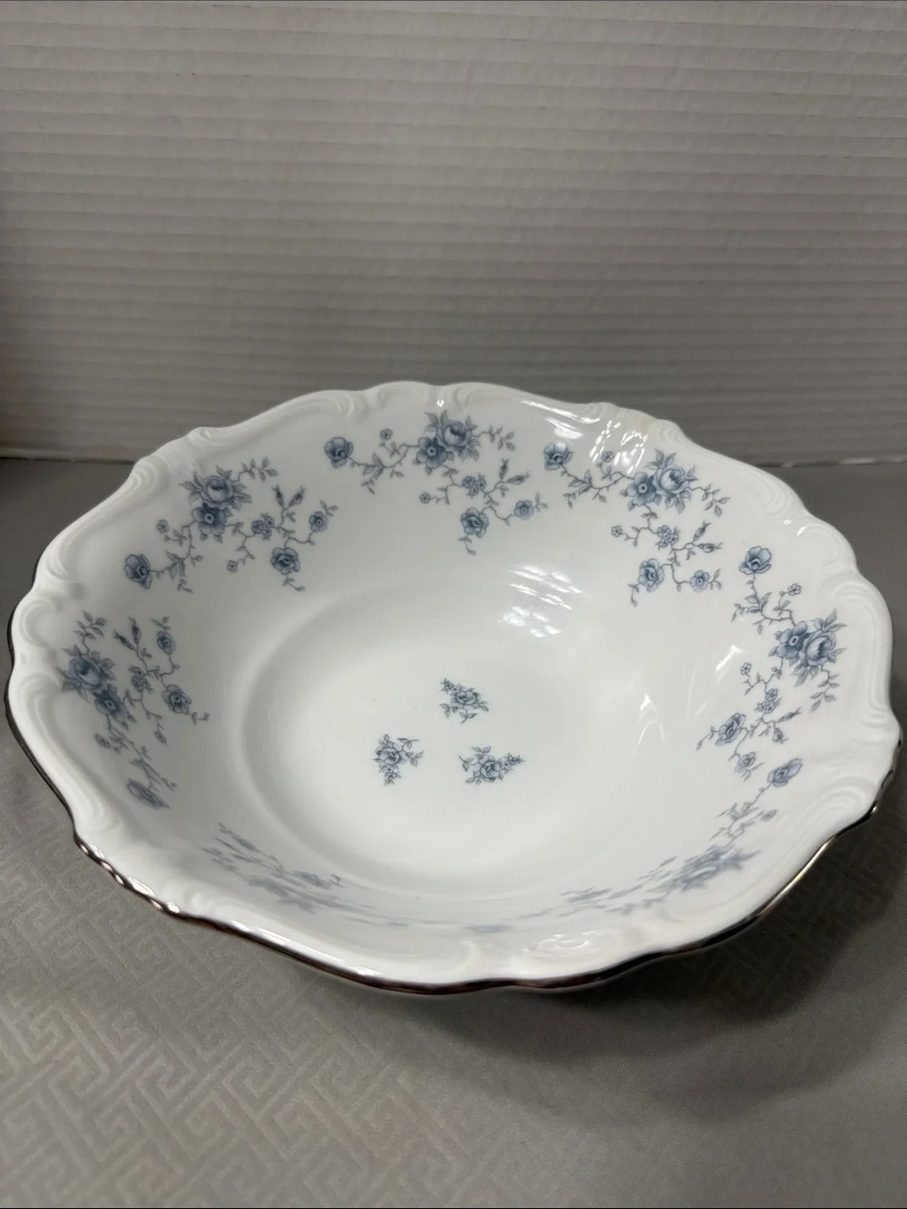Vintage Johann Haviland Blue Garland Porcelain Round Vegetable Bowl Germany 8.5”